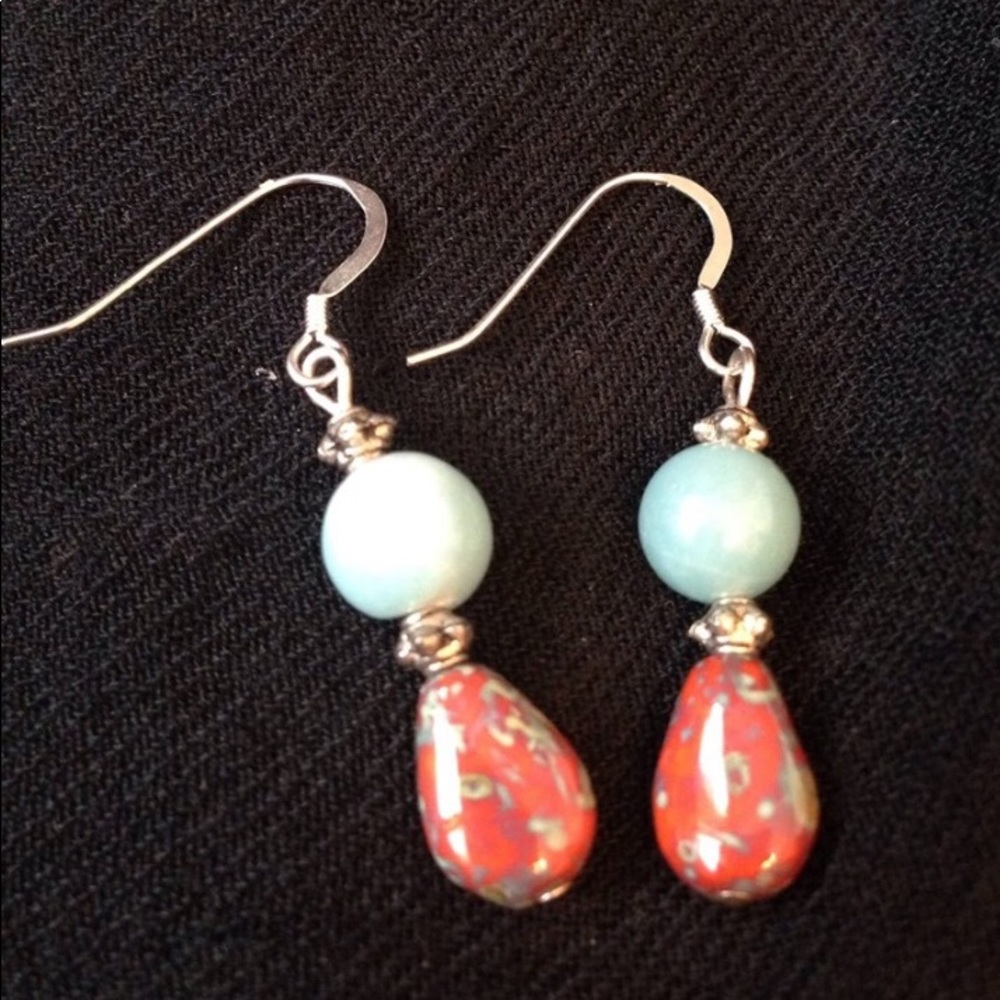 Jewelry, necklace and earrings set